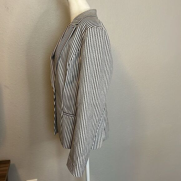 WHBM Black/White Abstract Stripe Blazer Size 12 - Picture 6 of 11
